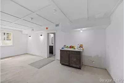 1100 Lincoln Avenue NW, Grand Rapids, MI 49504 - Photo 15