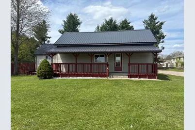 1811 Milton Avenue, Big Rapids, MI 49307 - Photo 1