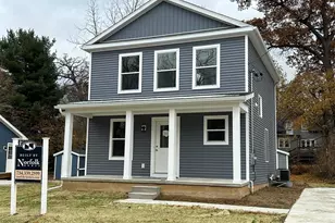 709 Lansing Ave, Jackson, MI 49202 - Photo 1