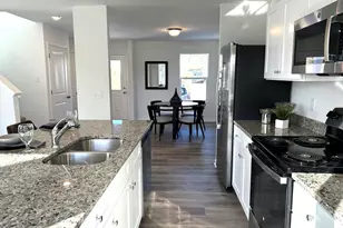 709 Lansing Ave, Jackson, MI 49202 - Photo 9