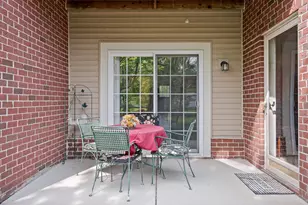 26984 Carrington Pl, Harrison Township, MI 48045 - Photo 15