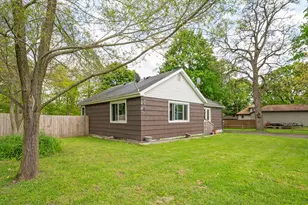 806 Enterprise St, Buchanan, MI 49107 - Photo 3