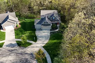 111 Muirfield Ct NE, Rockford, MI 49341 - Photo 3