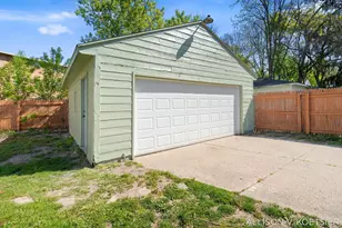 935 Baraga St NE, Grand Rapids, MI 49503 - Photo 39