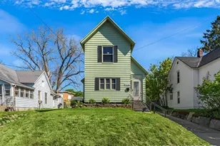935 Baraga St NE, Grand Rapids, MI 49503 - Photo 1