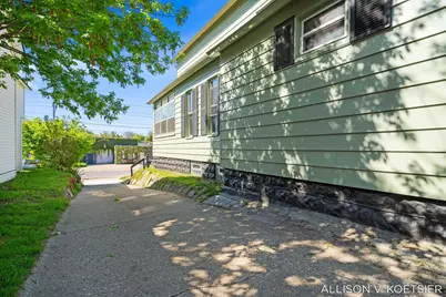 935 Baraga Street NE, Grand Rapids, MI 49503 - Photo 41