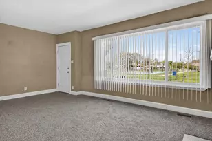3825 Waverly St, Detroit, MI 48238 - Photo 7