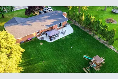 26414 Redfield Street, Edwardsburg, MI 49112 - Photo 5