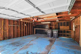 8278 Mills St, Taylor, MI 48180 - Photo 7