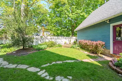 215 N Cedar Street, Allegan, MI 49010 - Photo 3