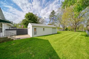 800 Fairyland Ave, Jackson, MI 49202 - Photo 21