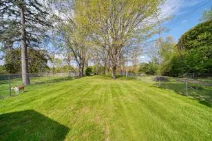 800 Fairyland Ave, Jackson, MI 49202 - Photo 23