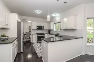 1360 Fairlane Dr, Ann Arbor, MI 48104 - Photo 25
