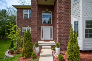1360 Fairlane Dr, Ann Arbor, MI 48104 - Photo 5