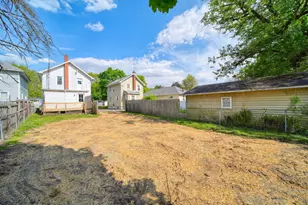 428 Bates St, Jackson, MI 49202 - Photo 35