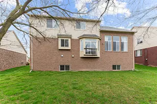 6960 Norway Dr, Troy, MI 48085 - Photo 17