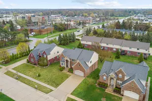 6960 Norway Dr, Troy, MI 48085 - Photo 13