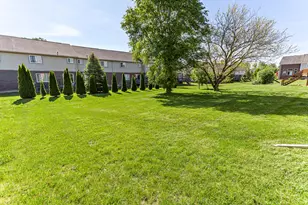 6960 Norway Dr, Troy, MI 48085 - Photo 11
