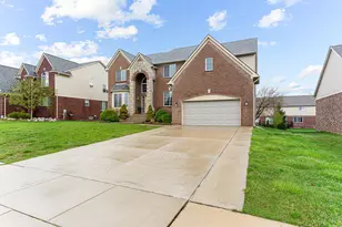 6960 Norway Dr, Troy, MI 48085 - Photo 11