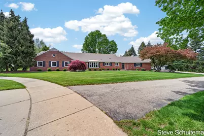 3109 S Bluff Court, Hudsonville, MI 49426 - Photo 3