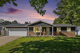 5225 Lands End Dr, Kalamazoo, MI 49009 - Photo 1