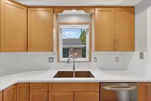 6627 Elizabeth St, Garden City, MI 48135 - Photo 11