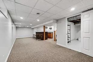 5699 Lamplighter Ln, Kalamazoo, MI 49009 - Photo 9
