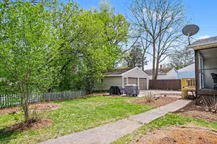 1512 Emerson Ave NW, Grand Rapids, MI 49504 - Photo 19