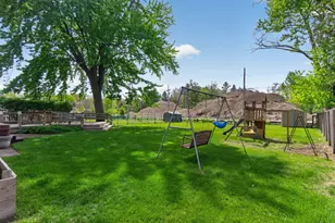 33541 Stocker St, Farmington, MI 48335 - Photo 47