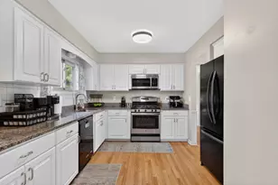 33541 Stocker St, Farmington, MI 48335 - Photo 21