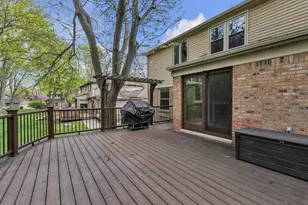 35226 Spring Hill Rd, Farmington Hills, MI 48331 - Photo 45