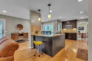 35226 Spring Hill Rd, Farmington Hills, MI 48331 - Photo 9