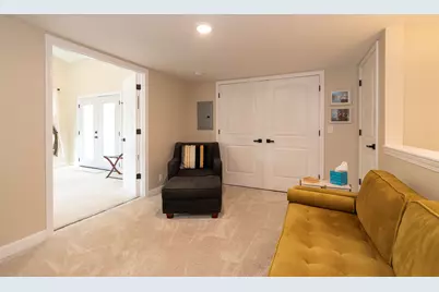 8811 Waruf Avenue, Portage, MI 49002 - Photo 29