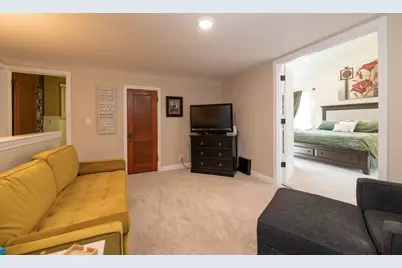 8811 Waruf Avenue, Portage, MI 49002 - Photo 31