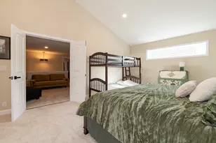 8811 Waruf Ave, Portage, MI 49002 - Photo 35