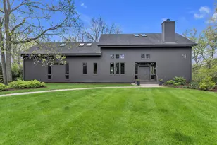 5555 Red Fox Run, Ann Arbor, MI 48105 - Photo 3