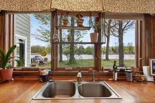 10131 Birch Dr, Riverdale, MI 48877 - Photo 11