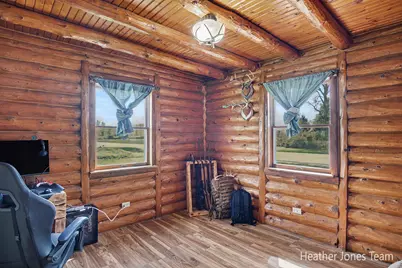 8038 N Greenville Road, Lakeview, MI 48850 - Photo 11