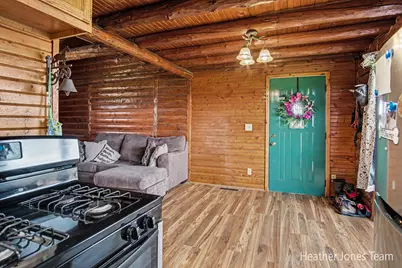 8038 N Greenville Road, Lakeview, MI 48850 - Photo 7