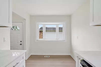 16608 Windermere Circle, Southgate, MI 48195 - Photo 17