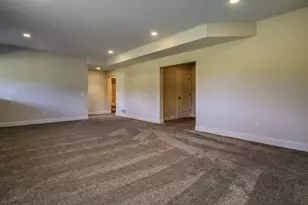 3321 Hideaway Dr SE, Caledonia, MI 49316 - Photo 25