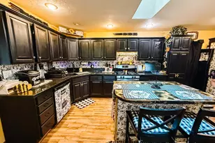 1850 Mildred St, Muskegon, MI 49445 - Photo 9