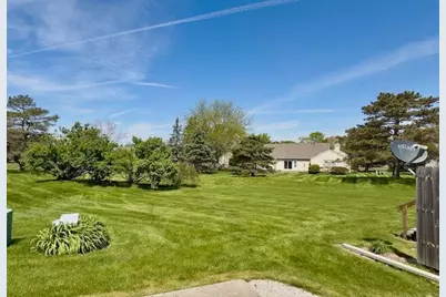 7334 Creekside Drive #23, Lansing, MI 48917 - Photo 25