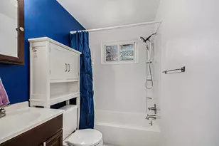4 Burlingame Ct, Ann Arbor, MI 48108 - Photo 13