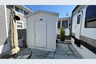 875 E Wells Street #20, South Haven, MI 49090 - Photo 17