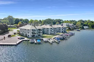 400 Lakeview Ct, Spring Lake, MI 49456 - Photo 45