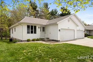 17020 Grandview Dr, Spring Lake, MI 49456 - Photo 3