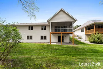 17020 Grandview Drive, Spring Lake, MI 49456 - Photo 9