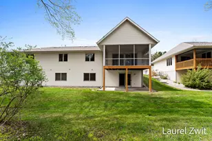 17020 Grandview Dr, Spring Lake, MI 49456 - Photo 9