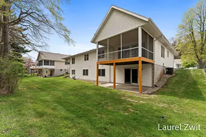 17020 Grandview Drive, Spring Lake, MI 49456 - Photo 5